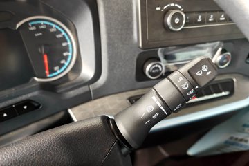 ����HOWO����PRO 2.5L���� 170���� ��ʿ��8�� 4.15�׵��������ῨͼƬ