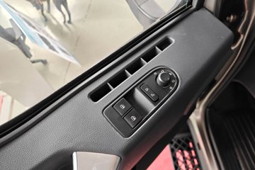 ����HOWO����PRO 2.5L���� 170���� ��ʿ��8�� 4.15�׵��������ῨͼƬ