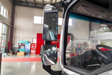 ����HOWO����PRO 2.5L���� 170���� ��ʿ��8�� 4.15�׵��������ῨͼƬ