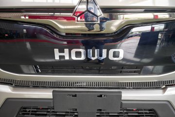 ����HOWO����PRO 2.5L���� 170���� ��ʿ��8�� 4.15�׵��������ῨͼƬ