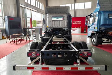 ����HOWO����PRO 2.5L���� 170���� ��ʿ��8�� 4.15�׵��������ῨͼƬ