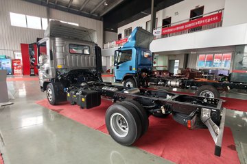 ����HOWO����PRO 2.5L���� 170���� ��ʿ��8�� 4.15�׵��������ῨͼƬ