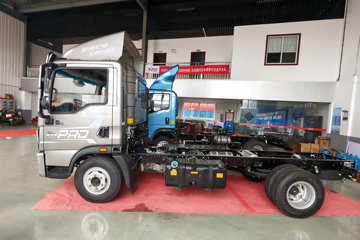 ����HOWO����PRO 2.5L���� 170���� ��ʿ��8�� 4.15�׵��������ῨͼƬ