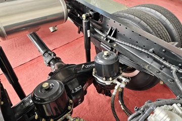 ����HOWO����PRO 2.5L���� 170���� ��ʿ��8�� 4.15�׵��������ῨͼƬ