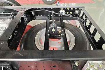 ����HOWO����PRO 2.5L���� 170���� ��ʿ��8�� 4.15�׵��������ῨͼƬ