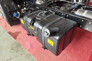 ����HOWO����PRO 2.5L���� 170���� ��ʿ��8�� 4.15�׵��������ῨͼƬ