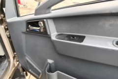 中国重汽HOWO 悍将 155马力 4.15米单排厢式轻卡