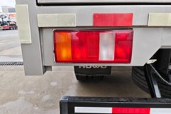 中国重汽HOWO 悍将 155马力 4.15米单排厢式轻卡