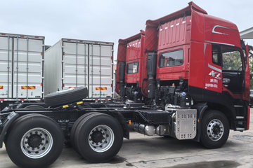 �������ó� ����KL�ؿ� 490���� 6X4 ǣ����(440����)ͼƬ