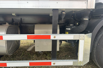 Զ�� ����H8M ���˰� 4X2 4.02�׵��ż״����ʽ���̻�϶�����س� �˹���21.02kWhͼƬ