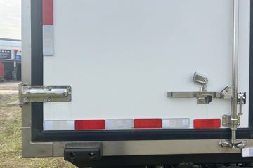 Զ�� ����H8M ���˰� 4X2 4.02�׵��ż״����ʽ���̻�϶�����س� �˹���21.02kWhͼƬ