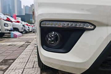 ���� ����M1 ������ 1.6L 105���� CNG 3.3�׵�������΢��ͼƬ