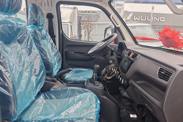 ���� ����M1 ������ 1.6L 105���� CNG 3.3�׵�������΢��ͼƬ