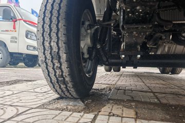 ���� ����M1 ������ 1.6L 105���� CNG 3.3�׵�������΢��ͼƬ