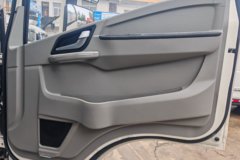 重汽HOWO统帅 4x2 4.08米单排纯电动冷藏车 140.41kWh