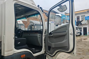 ����HOWOͳ˧ 4x2 4.08�׵��Ŵ��綯��س� 140.41kWhͼƬ