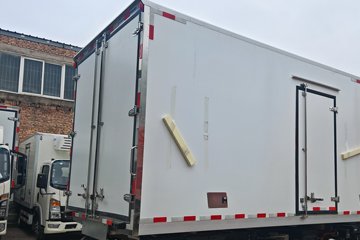 ����HOWOͳ˧ 4x2 4.08�׵��Ŵ��綯��س� 140.41kWhͼƬ