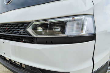 ���ǵ�T5 �Ƽ��� 4.5T 3.945�׵��Ŵ��綯��س�100kWhͼƬ