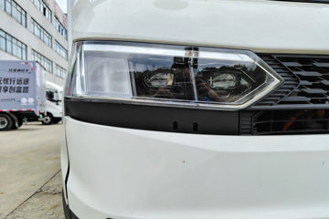 ���ǵ�T5 �Ƽ��� 4.5T 3.945�׵��Ŵ��綯��س�100kWhͼƬ