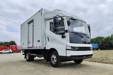 ���ǵ�T5 �Ƽ��� 4.5T 3.945�׵��Ŵ��綯��س�100kWhͼƬ