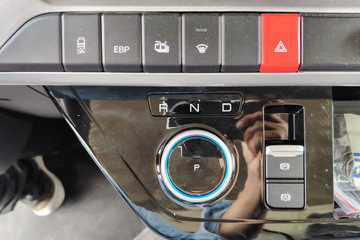 ���ǵ�T5 �Ƽ��� 4.5T 3.945�׵��Ŵ��綯��س�100kWhͼƬ