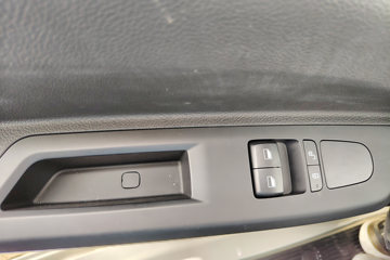 ���ǵ�T5 �Ƽ��� 4.5T 3.945�׵��Ŵ��綯��س�100kWhͼƬ