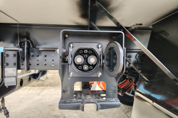 ���ǵ�T5 �Ƽ��� 4.5T 3.945�׵��Ŵ��綯��س�100kWhͼƬ