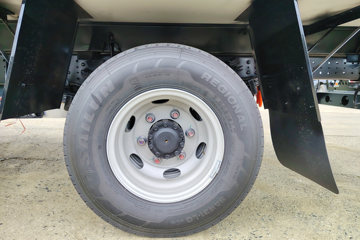 ���ǵ�T5 �Ƽ��� 4.5T 3.945�׵��Ŵ��綯��س�100kWhͼƬ