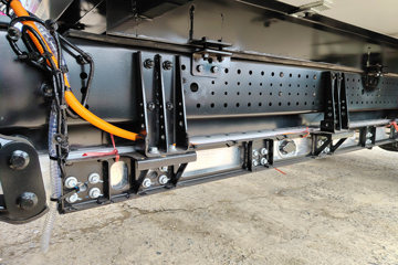 ���ǵ�T5 �Ƽ��� 4.5T 3.945�׵��Ŵ��綯��س�100kWhͼƬ