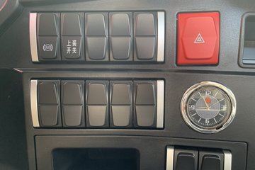 ����HOWOͳ˧ 4.15�׵��Ŵ��綯��դʽ�Ῠ ����ʱ��100.07kWhͼƬ