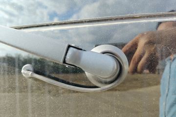 ���ǵ�T5EV ��ҵ�� 4.5T 4.03�׵��Ŵ��綯��ʽ�Ῠ100kWhͼƬ