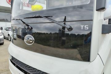 ���ǵ�T5EV ��ҵ�� 4.5T 4.03�׵��Ŵ��綯��ʽ�Ῠ100kWhͼƬ