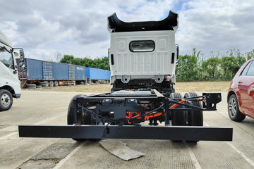 ���ǵ�T5EV ��ҵ�� 4.5T 4.03�׵��Ŵ��綯��ʽ�Ῠ100kWhͼƬ