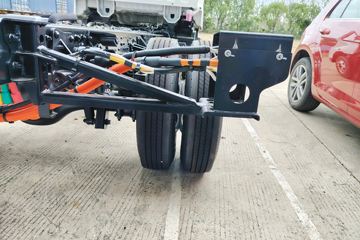 ���ǵ�T5EV ��ҵ�� 4.5T 4.03�׵��Ŵ��綯��ʽ�Ῠ100kWhͼƬ