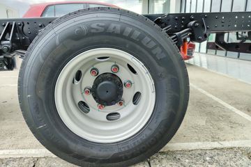 ���ǵ�T5EV ��ҵ�� 4.5T 4.03�׵��Ŵ��綯��ʽ�Ῠ100kWhͼƬ