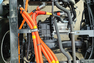 ���ǵ�T5EV ��ҵ�� 4.5T 4.03�׵��Ŵ��綯��ʽ�Ῠ100kWhͼƬ