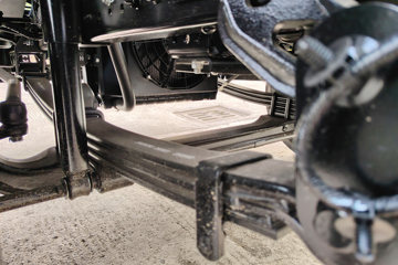 ���ǵ�T5EV ��ҵ�� 4.5T 4.03�׵��Ŵ��綯��ʽ�Ῠ100kWhͼƬ