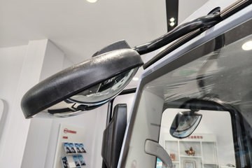 ���ǵ�T5 �Ƹ��� 4.5T 4.03�׵��Ŵ��綯��դʽ�Ῠ 132kWhͼƬ