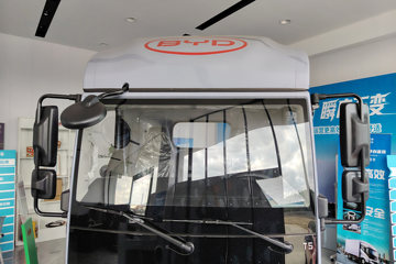 ���ǵ�T5 �Ƹ��� 4.5T 4.03�׵��Ŵ��綯��դʽ�Ῠ 132kWhͼƬ