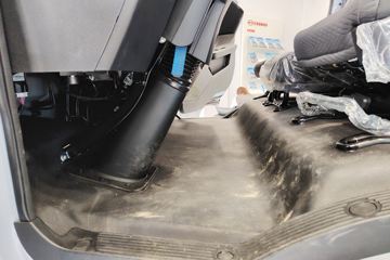 ���ǵ�T5 �Ƹ��� 4.5T 4.03�׵��Ŵ��綯��դʽ�Ῠ 132kWhͼƬ