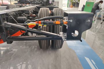 ���ǵ�T5 �Ƹ��� 4.5T 4.03�׵��Ŵ��綯��դʽ�Ῠ 132kWhͼƬ
