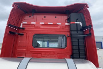 ���������콢KX ���߰� 14.5L LNG 630���� 6X4 ����14�� ǣ����ͼƬ