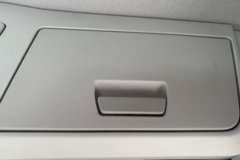 东风天龙旗舰KX 王者版 14.5L LNG 630马力 6X4 东风14档 牵引车 东风天龙旗舰KX 王者版 14.5L LNG 630马力 6X4 东风14档 牵引车