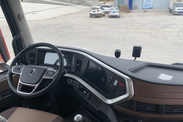 ���������콢KX ���߰� 14.5L LNG 630���� 6X4 ����14�� ǣ����ͼƬ