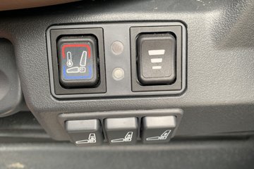 ���������콢KX ���߰� 14.5L LNG 630���� 6X4 ����14�� ǣ����ͼƬ