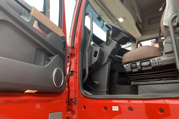 ���������콢KX ���߰� 14.5L LNG 630���� 6X4 ����14�� ǣ����ͼƬ