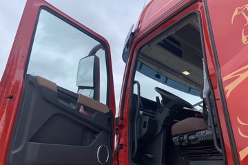 ���������콢KX ���߰� 14.5L LNG 630���� 6X4 ����14�� ǣ����ͼƬ