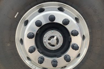 ���������콢KX ���߰� 14.5L LNG 630���� 6X4 ����14�� ǣ����ͼƬ