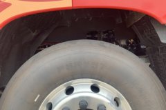 东风天龙旗舰KX 王者版 14.5L LNG 630马力 6X4 东风14档 牵引车 东风天龙旗舰KX 王者版 14.5L LNG 630马力 6X4 东风14档 牵引车