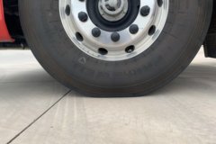 东风天龙旗舰KX 王者版 14.5L LNG 630马力 6X4 东风14档 牵引车 东风天龙旗舰KX 王者版 14.5L LNG 630马力 6X4 东风14档 牵引车